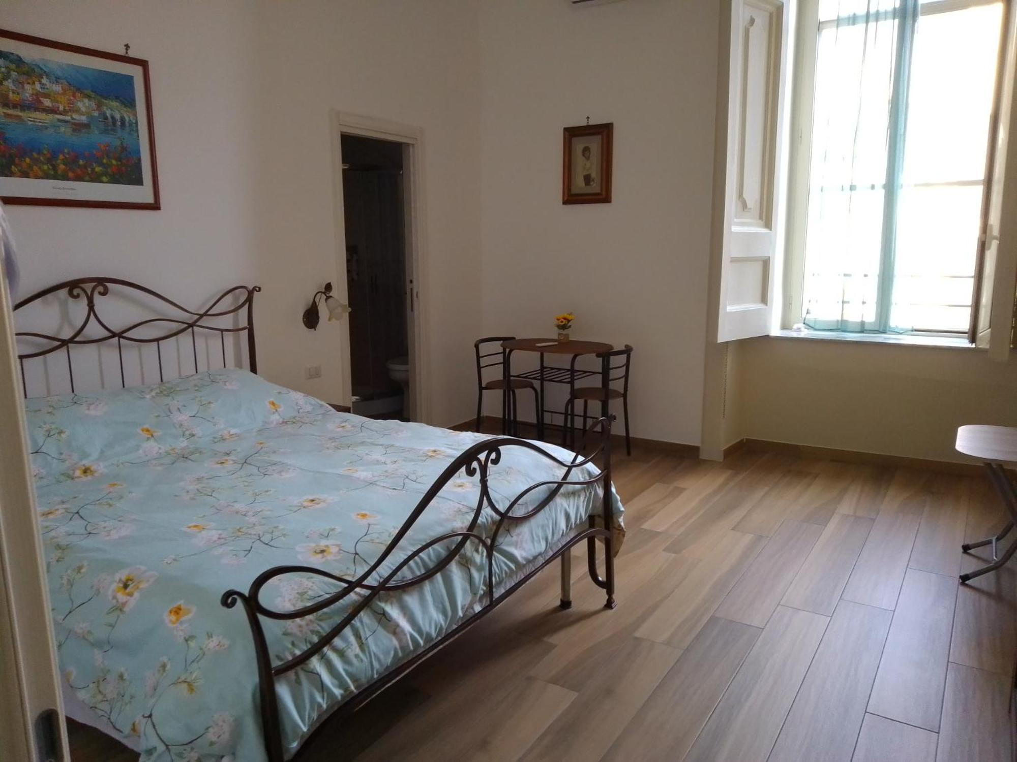 B&B Palazzo Sersale Napoli Zewnętrze zdjęcie