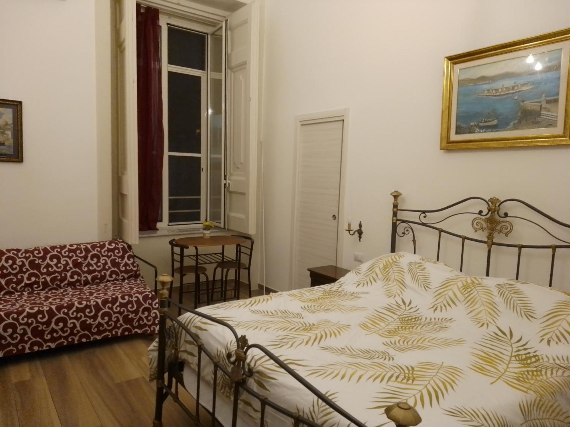 B&B Palazzo Sersale Napoli Zewnętrze zdjęcie