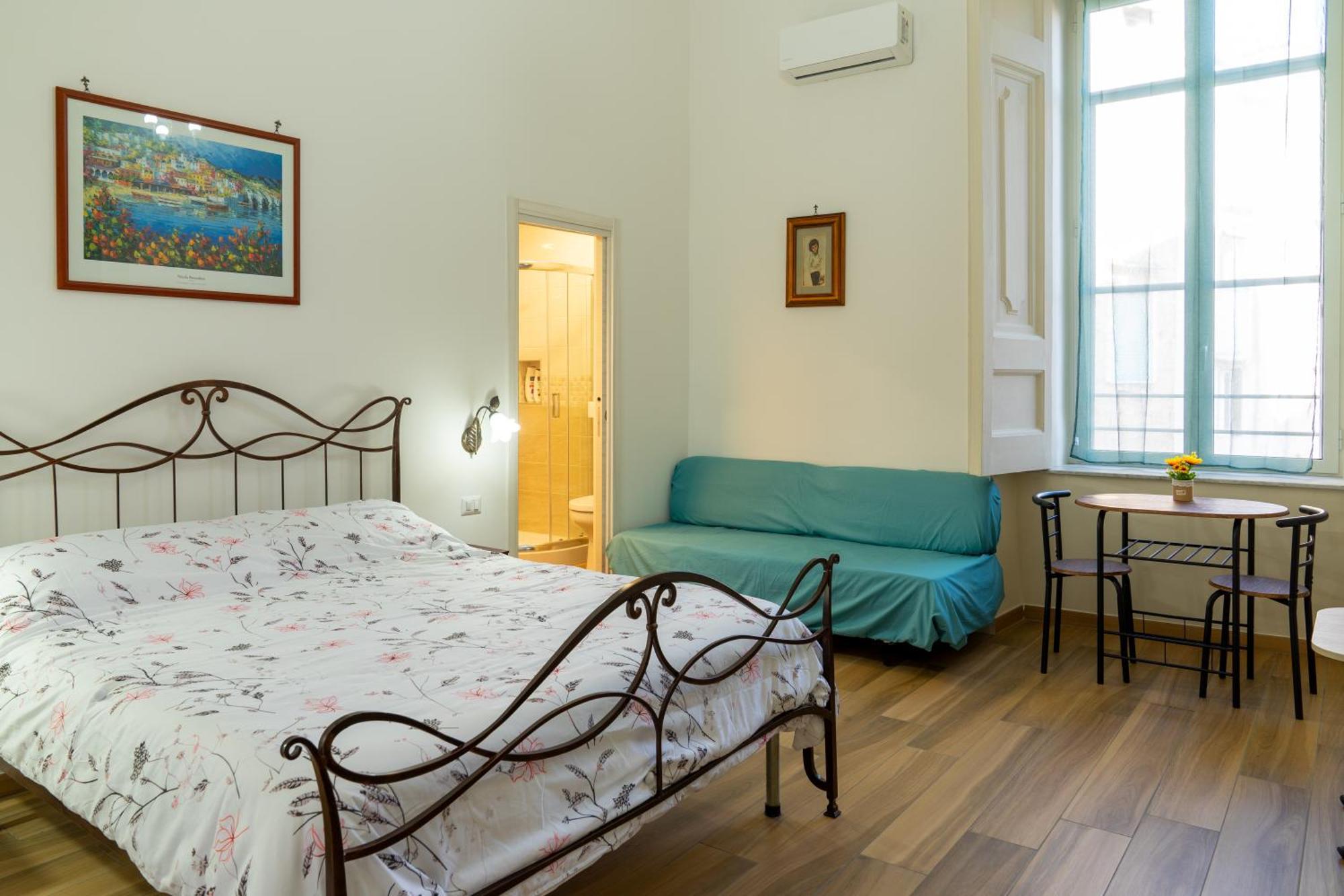B&B Palazzo Sersale Napoli Zewnętrze zdjęcie