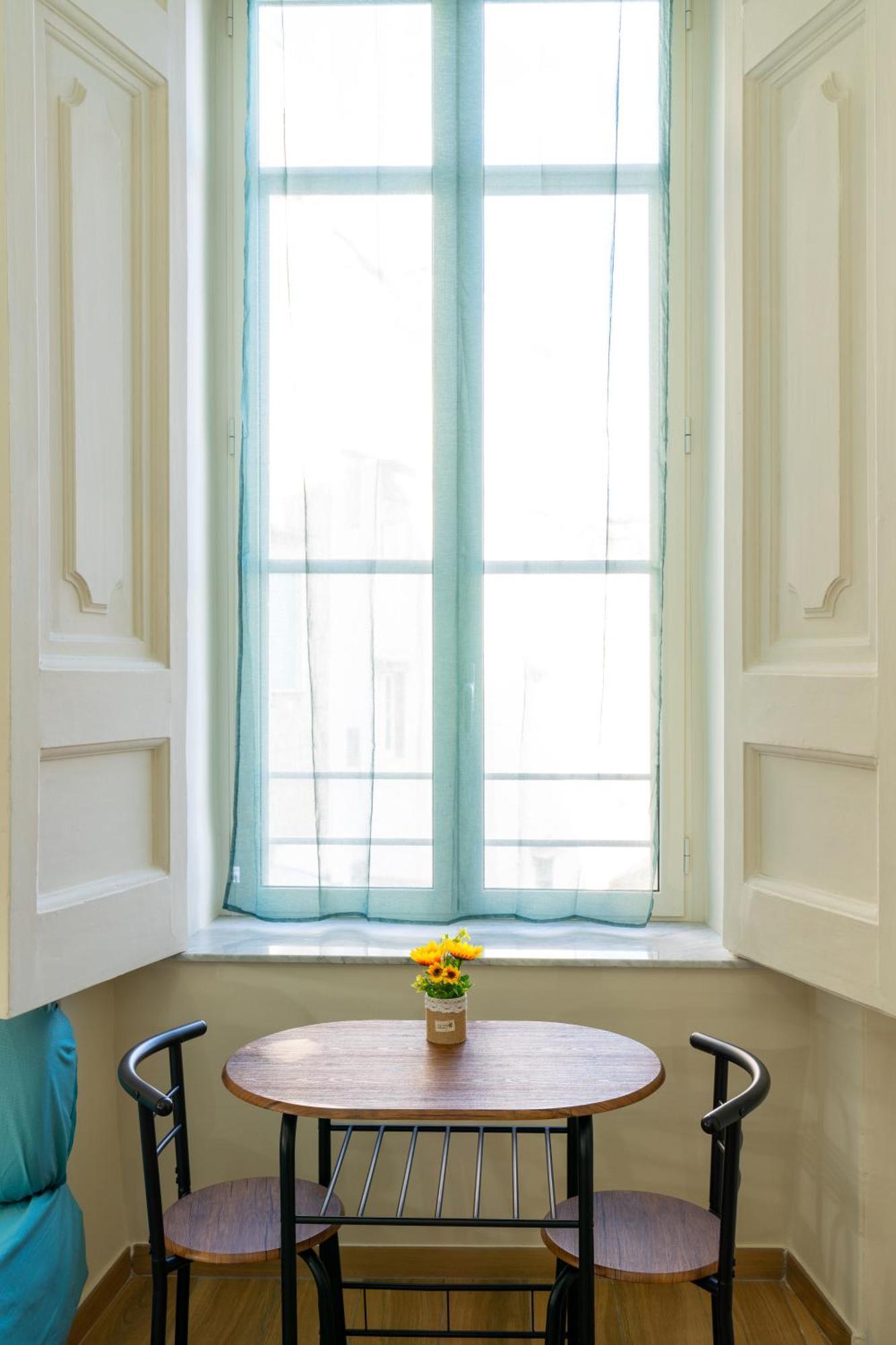 B&B Palazzo Sersale Napoli Zewnętrze zdjęcie
