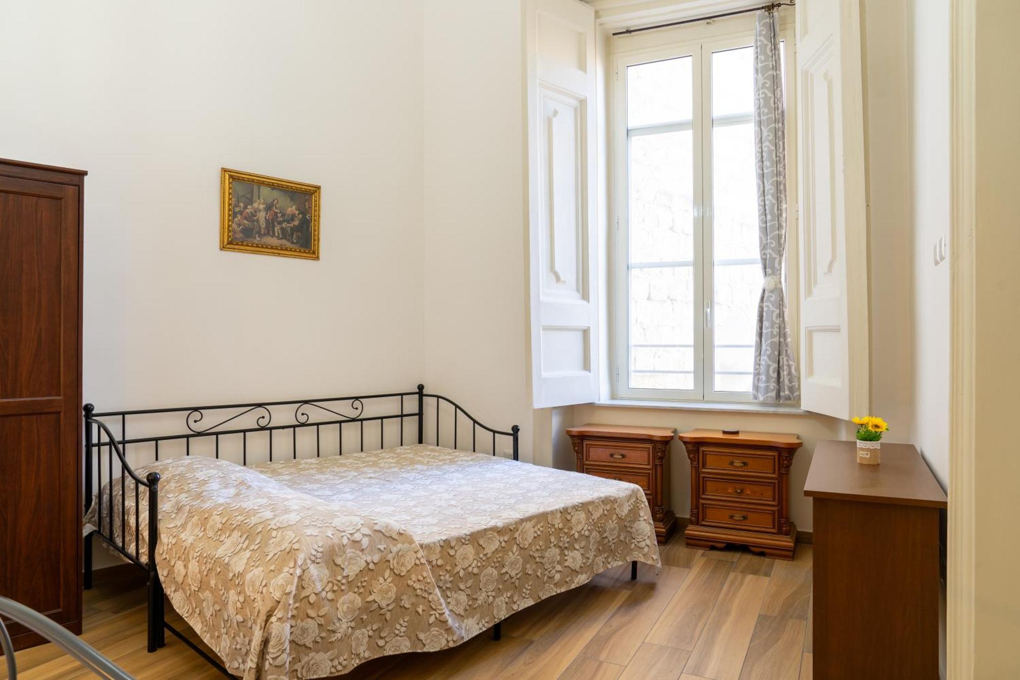 B&B Palazzo Sersale Napoli Zewnętrze zdjęcie