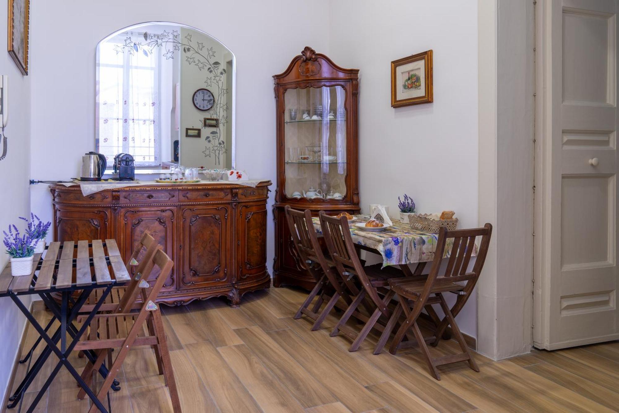 B&B Palazzo Sersale Napoli Zewnętrze zdjęcie